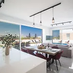 Vie Bleu Mit Pool- Im Zentrum By Interhome Hébergement de vacances *