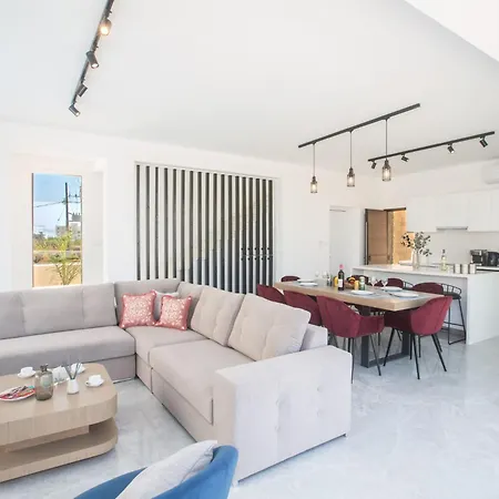 Vie Bleu Mit Pool- Im Zentrum By Interhome Hébergement de vacances