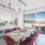 Дом отдыха Vie Bleu Mit Pool- Im Zentrum By Interhome