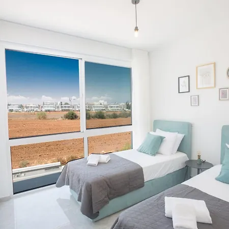 Vie Bleu Mit Pool- Im Zentrum By Interhome Feriehus