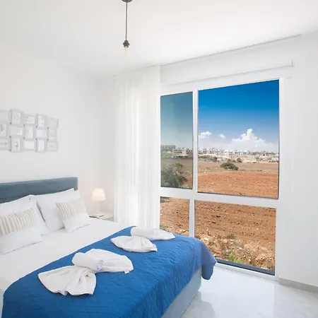 Vie Bleu Mit Pool- Im Zentrum By Interhome * Protaras