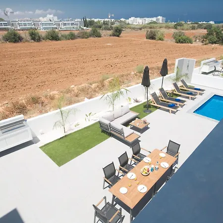 Feriehus Vie Bleu Mit Pool- Im Zentrum By Interhome Protaras