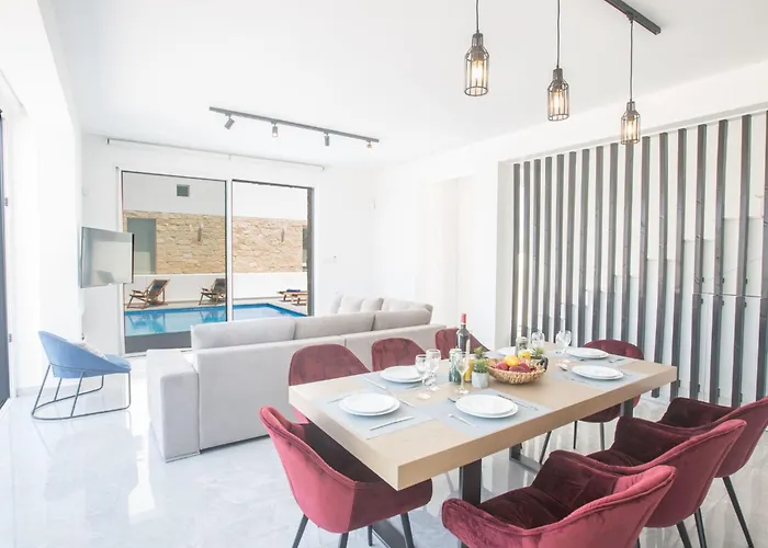 Prázdninový dům Vie Bleu Mit Pool- Im Zentrum By Interhome