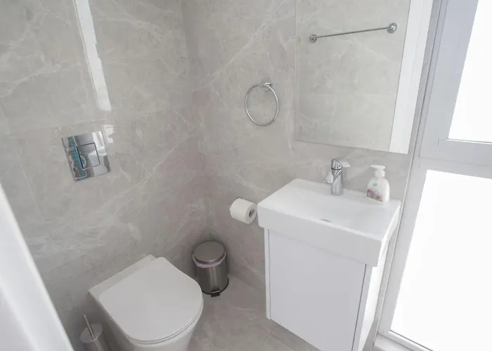 Vie Bleu Mit Pool- Im Zentrum By Interhome Prázdninový dům